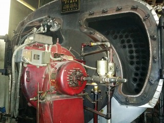 炉筒煙管ボイラー開放整備